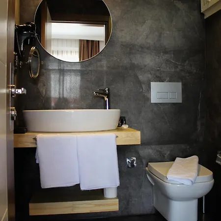 Life ホテル Gulluk